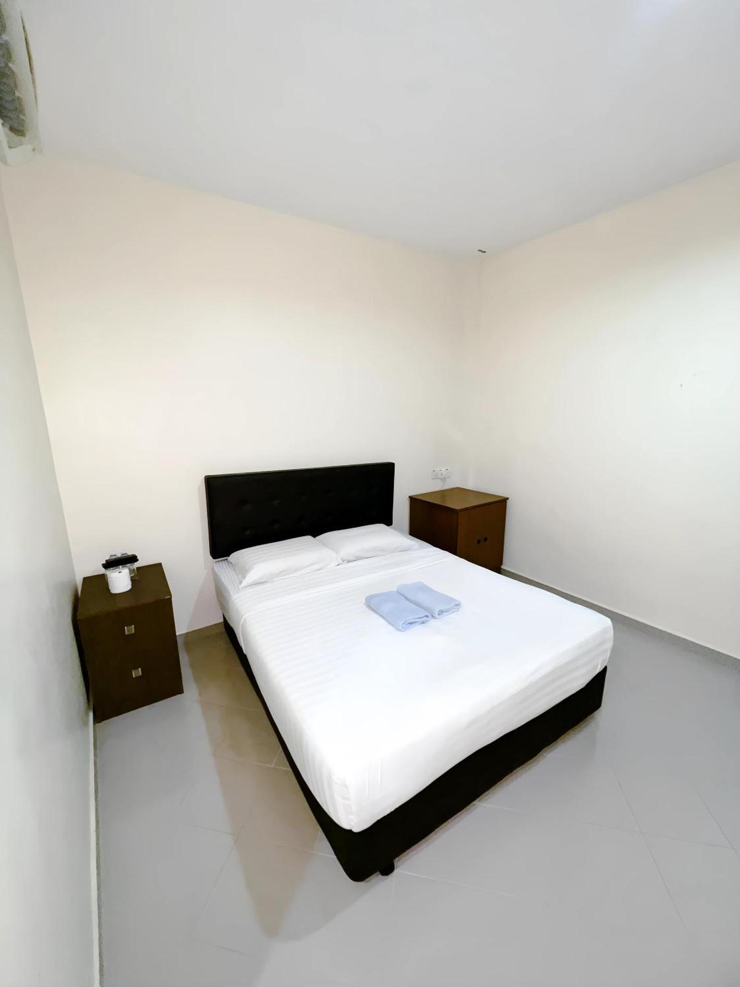 Amzar Motel Cenang Pantai Cenang  Exteriör bild