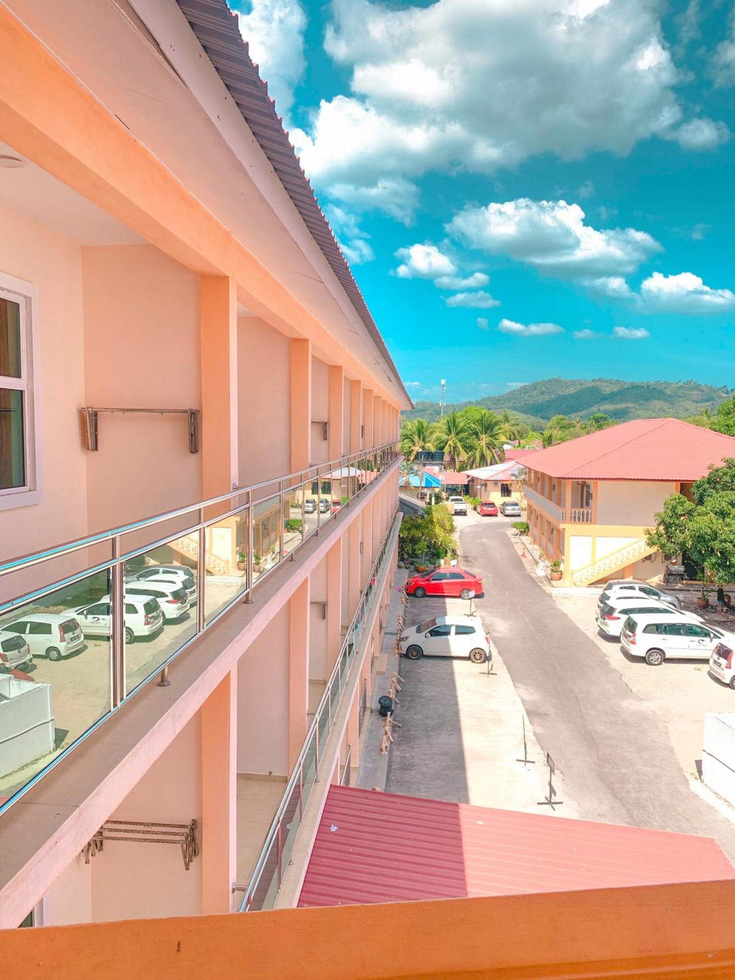 Amzar Motel Cenang Pantai Cenang  Exteriör bild